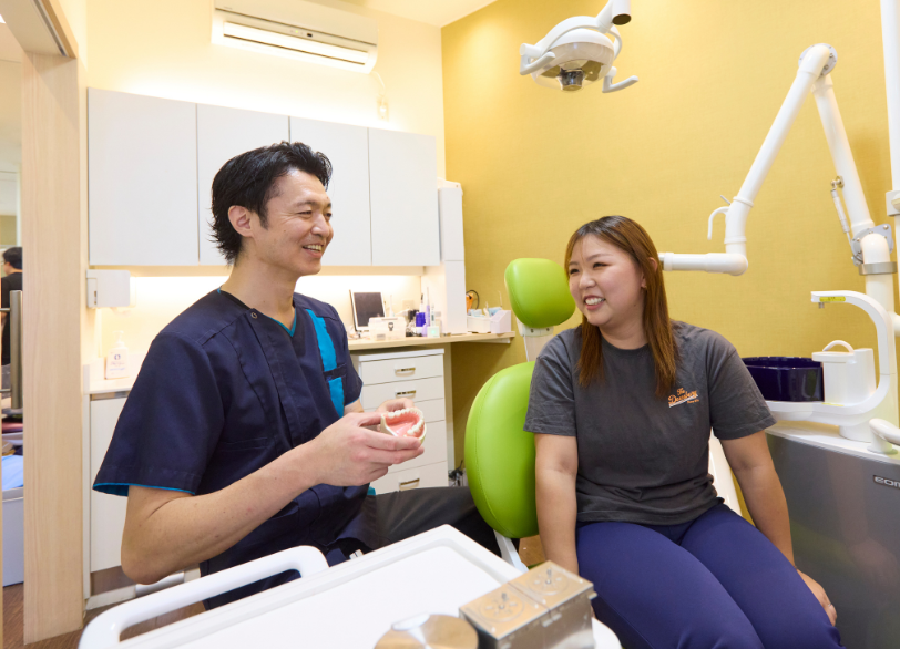 歯並びと全身の健康を整える成人矯正治療｜うぐいす歯科